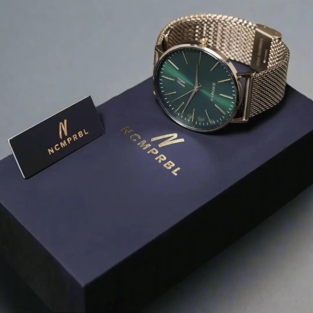 Advance Envy 40MM Unisex Watch In Yellow Gold/Green 