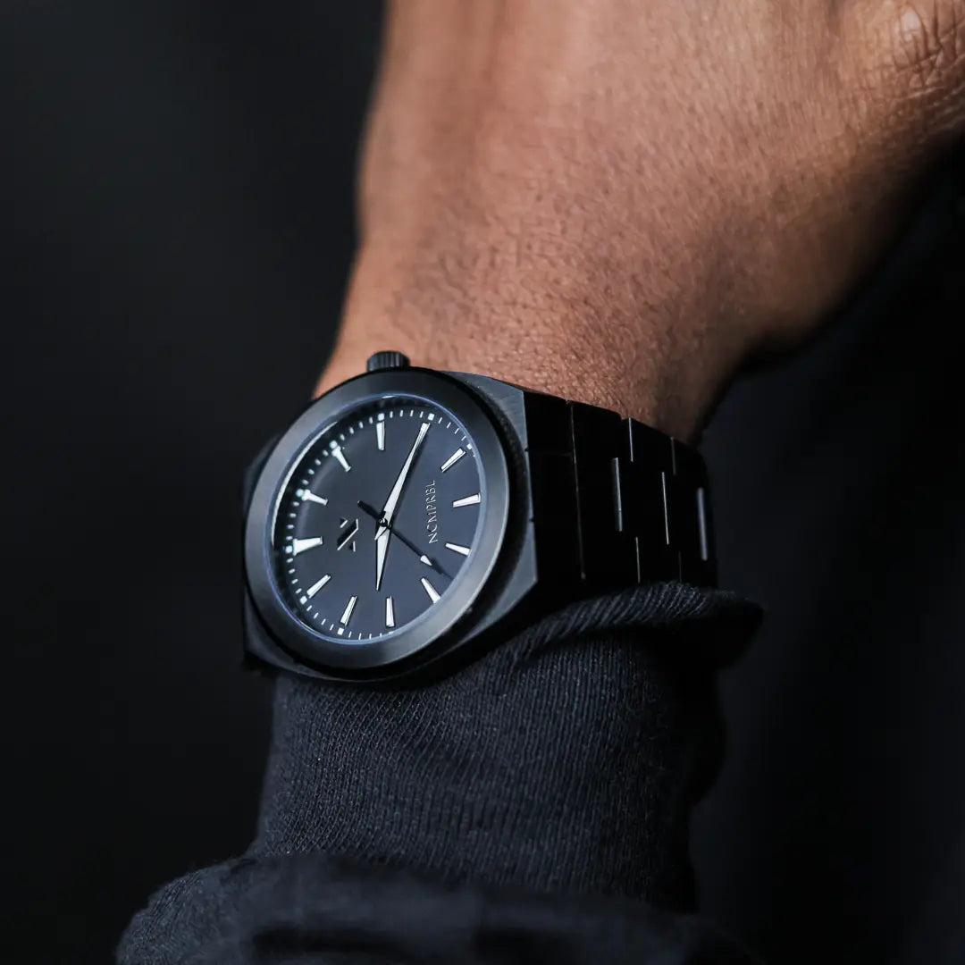 Elevate Link Phantom 42MM Mens Watch In Black/Silver
