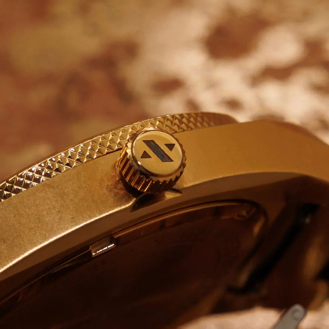 Elevate Link Peri 42MM Unisex Watch In Yellow Gold/Purple 